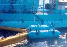 動(dòng)態(tài)斜面式收油機(jī)